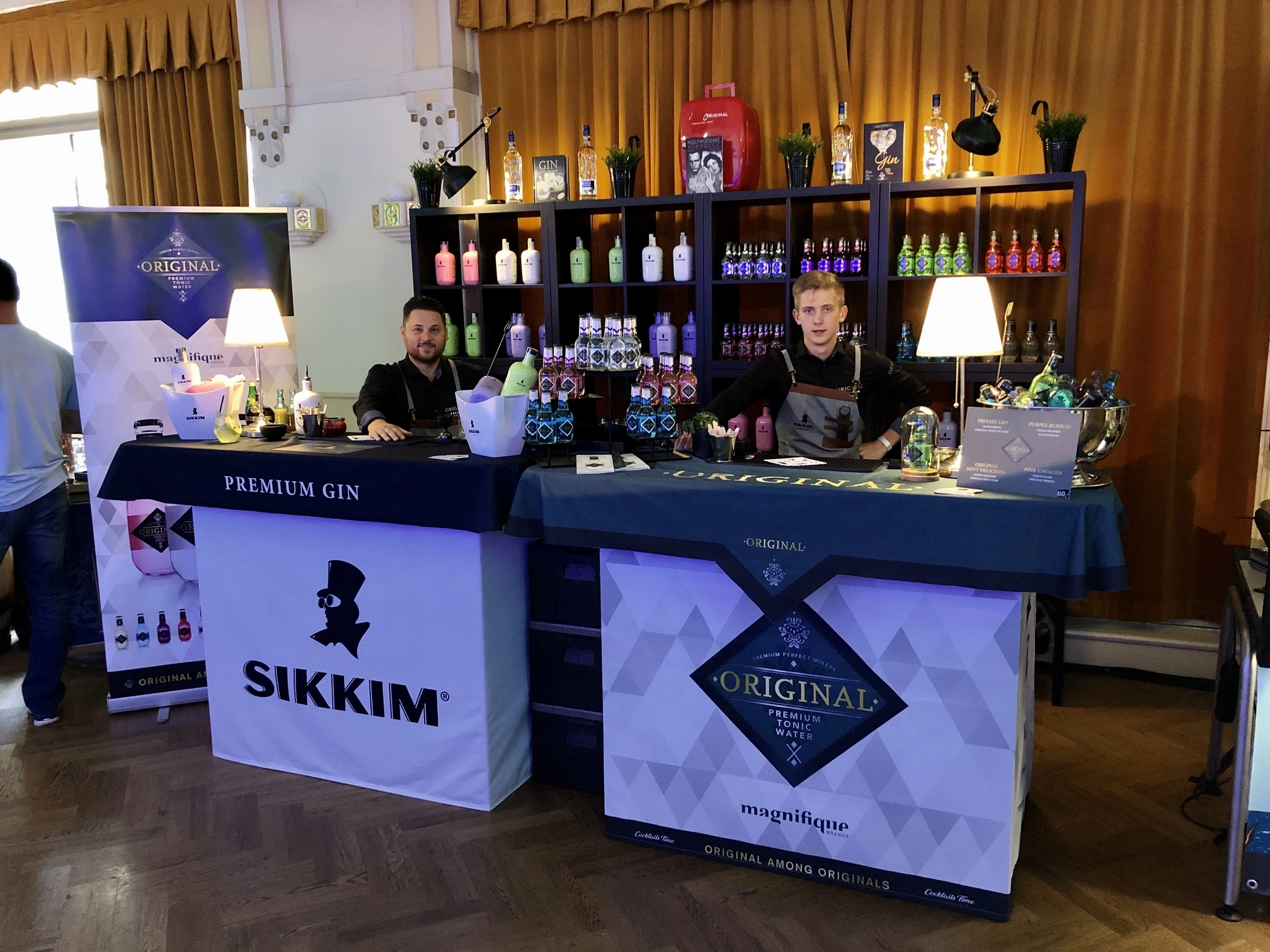 Bar